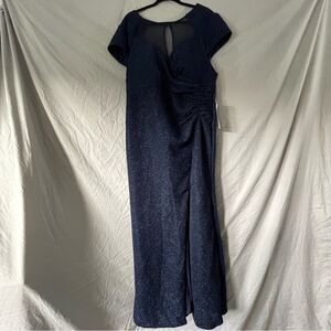 NIGHTWAY Women's Illusion-Trim Cap-Sleeve Gown‎